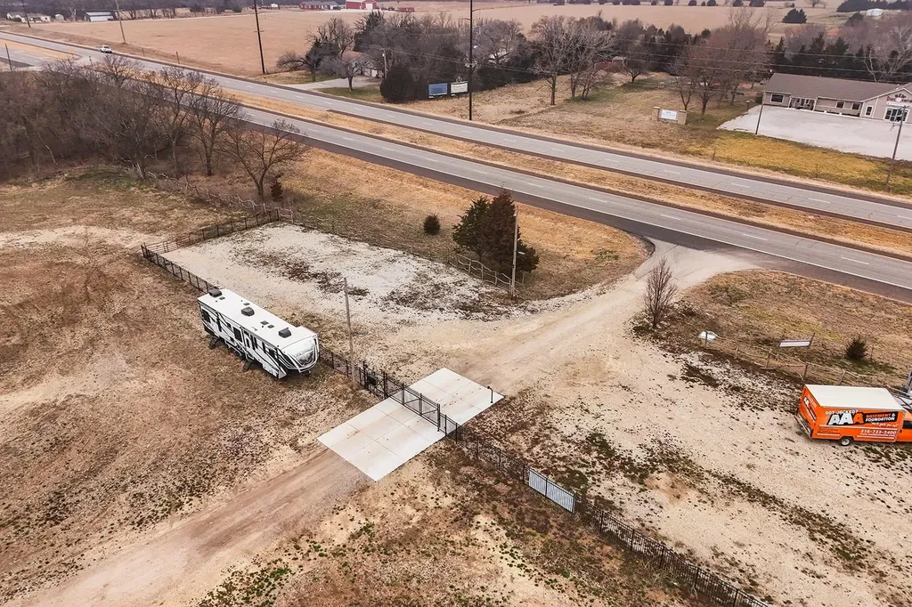 2919 E Us Highway Andover KS 67002