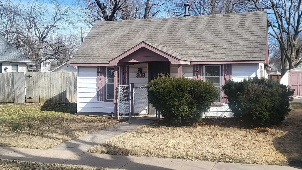 906 N Walnut Mcpherson KS 67460
