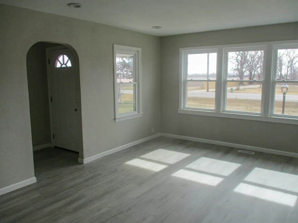 3206 W Macarthur Road Wichita KS 67217