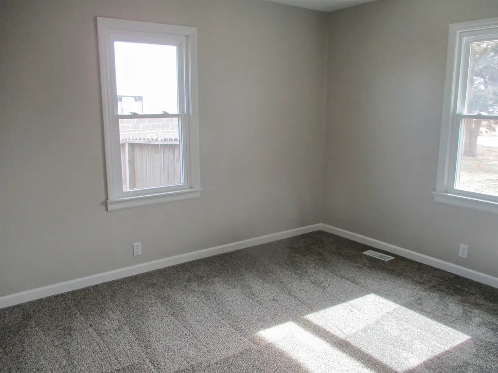 3206 W Macarthur Road Wichita KS 67217