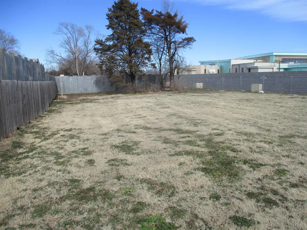 3206 W Macarthur Road Wichita KS 67217