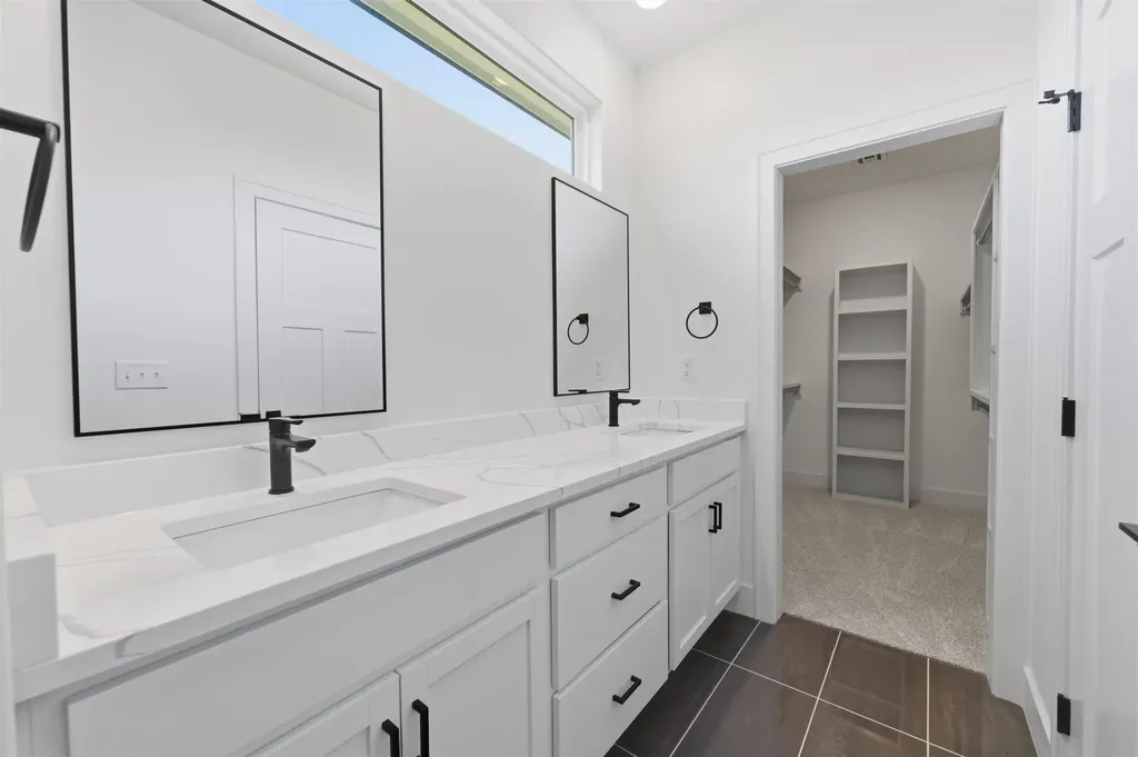 508 E Elmwood Street Park City KS 67147