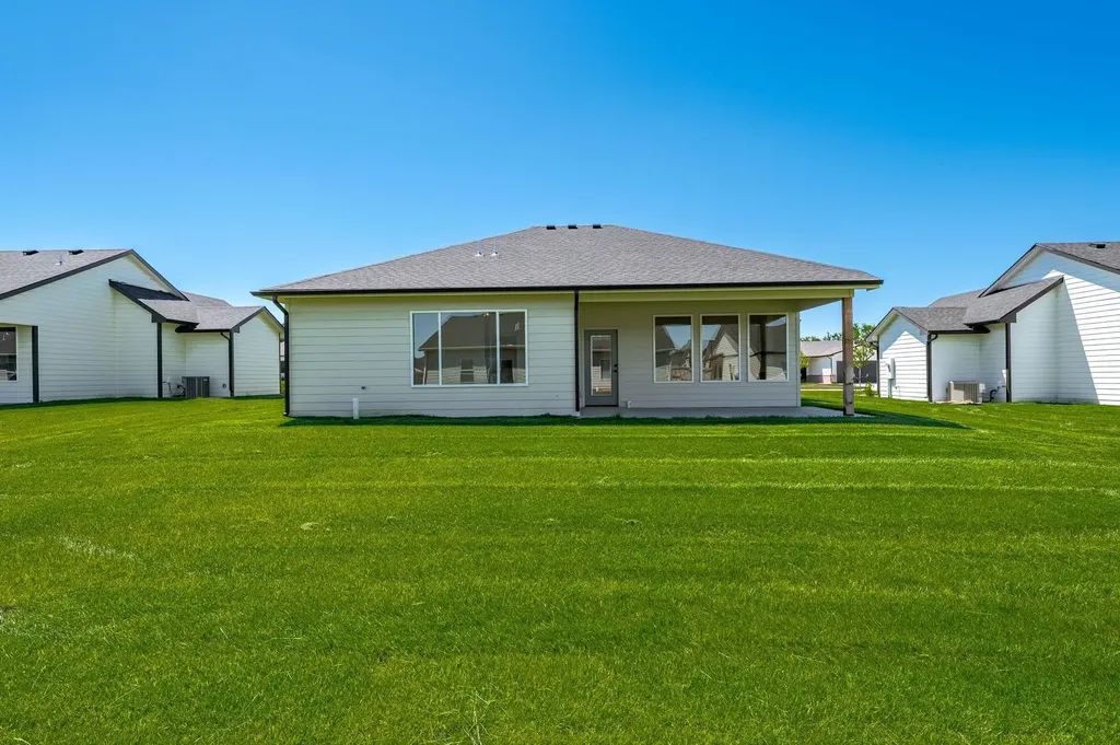 508 E Elmwood Street Park City KS 67147