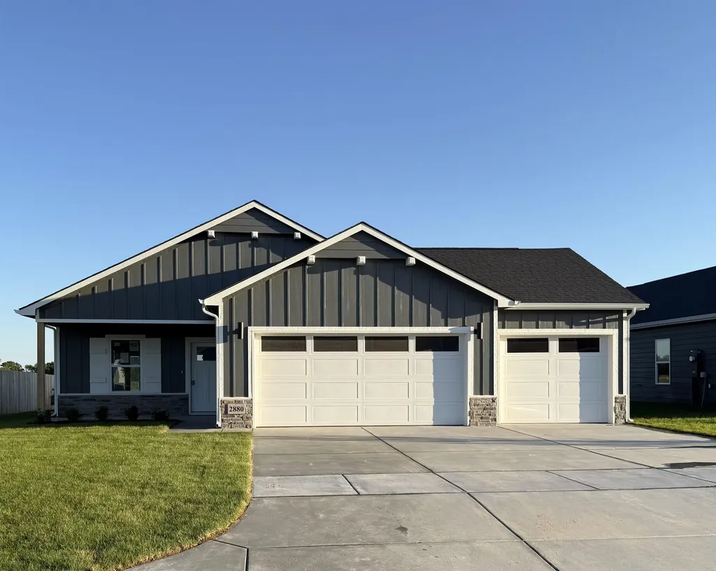 2880 S Maize Court Wichita KS 67215