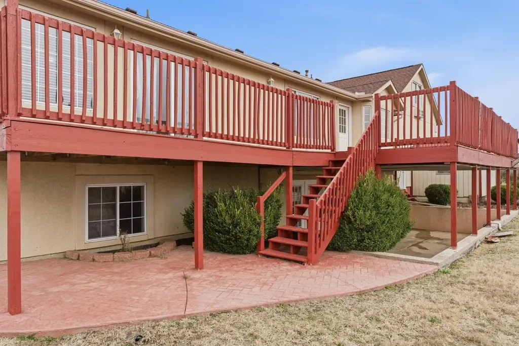181 E 15th Street S Wellington KS 67152