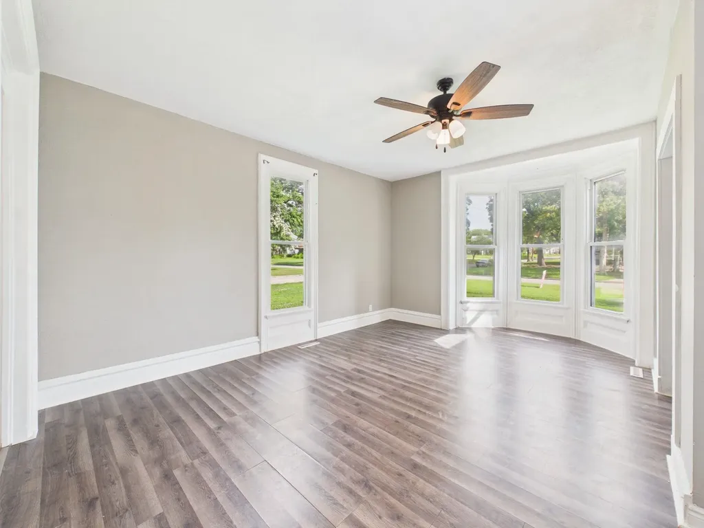 722 W Harvey Avenue Wellington KS 67152