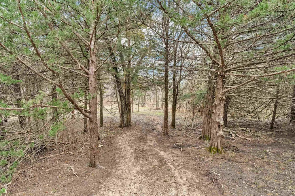 11467 SW Shore Drive Augusta KS 67010