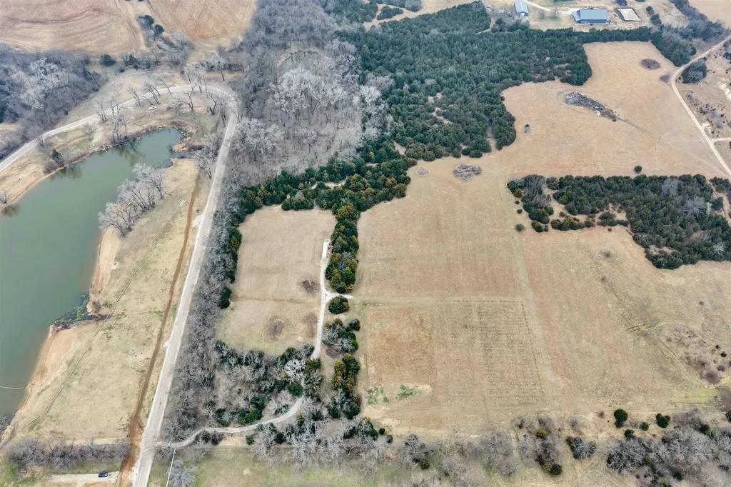 11467 SW Shore Drive Augusta KS 67010