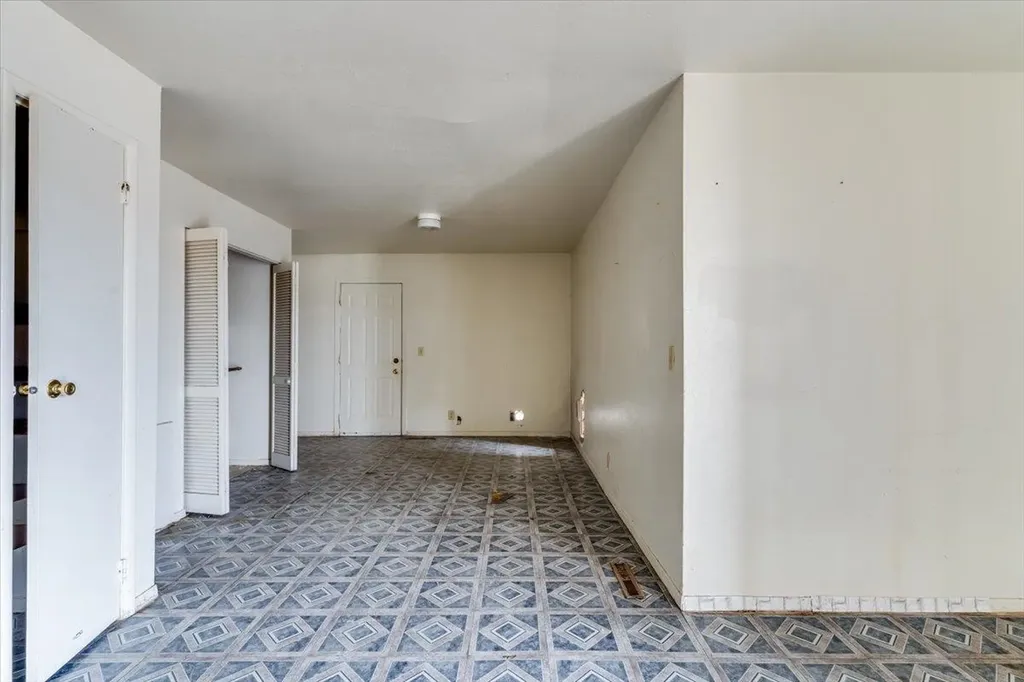 1607 E Catalina Street Wichita KS 67216