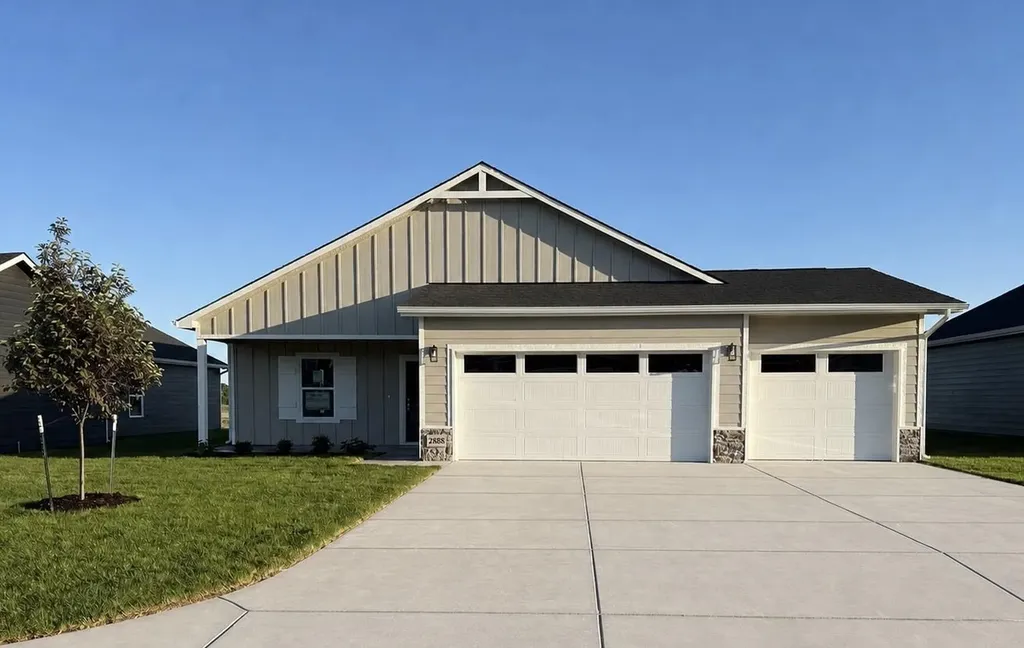 2888 S Maize Court Wichita KS 67215