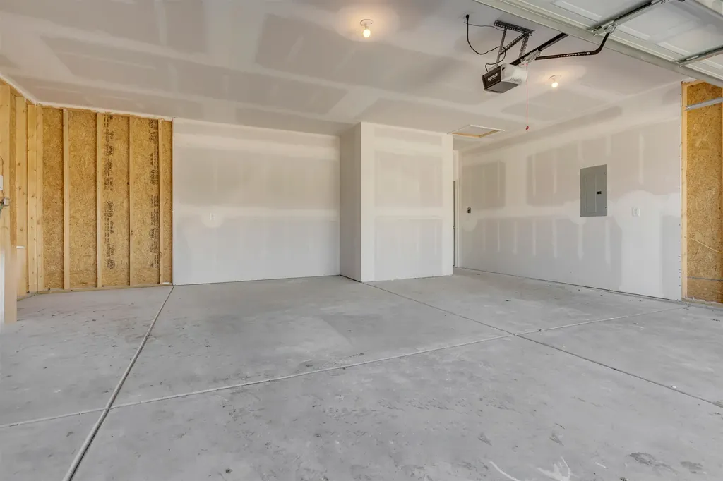 2884 S Maize Court Wichita KS 67215