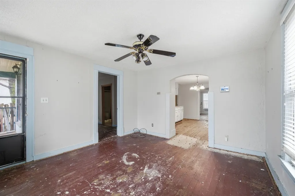 1308 S Market Street Wichita KS 67211