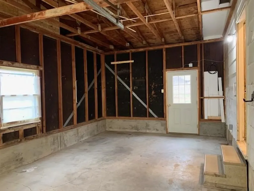 1004 S Plum Street Newton KS 67114