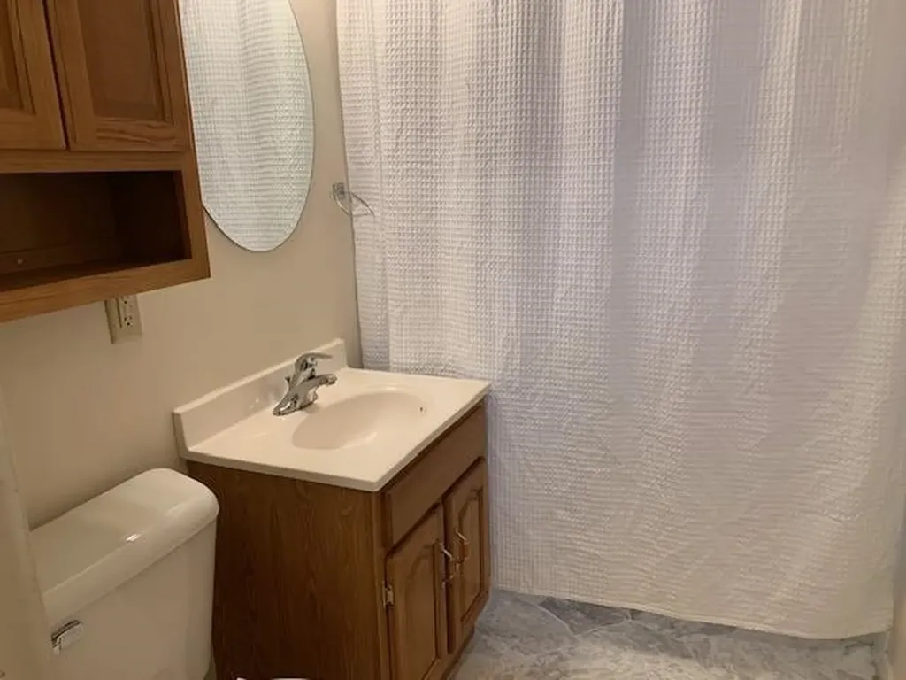 1004 S Plum Street Newton KS 67114