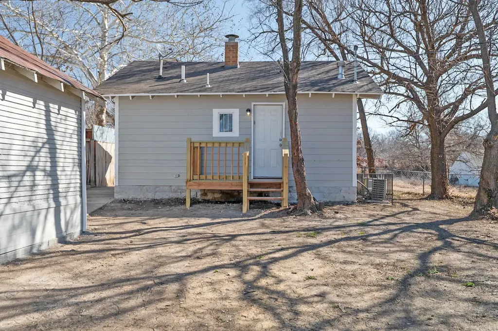 1445 N Lorraine Avenue Wichita KS 67214