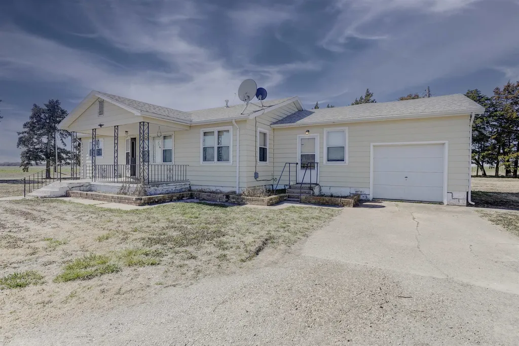 4392 302nd Road Arkansas City KS 67005