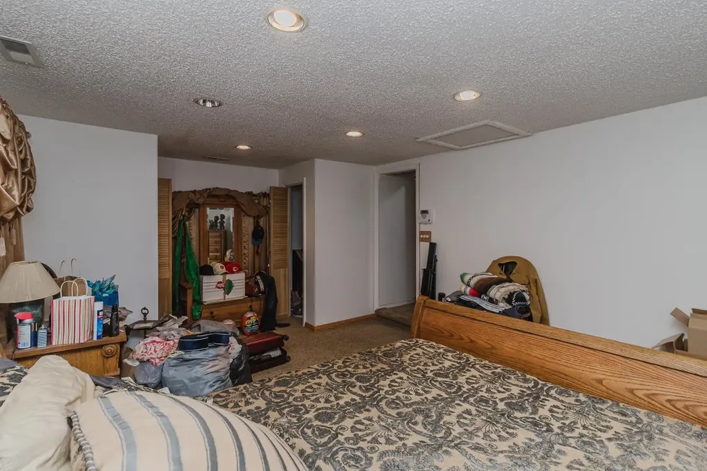 2709 N Green Wichita KS 67219