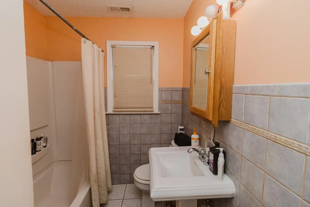 2709 N Green Wichita KS 67219