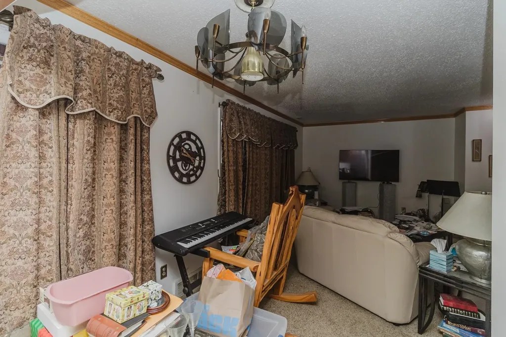 2709 N Green Wichita KS 67219