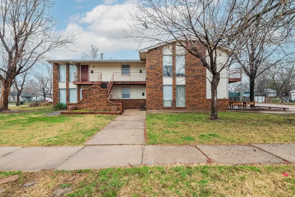 1646 S Fern Street Wichita KS 67213