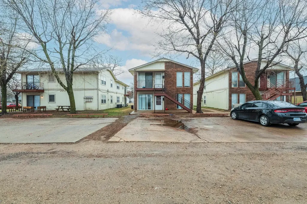 1646 S Fern Street Wichita KS 67213