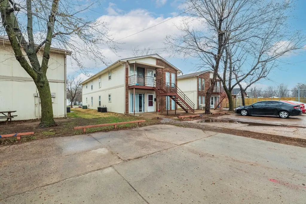 1646 S Fern Street Wichita KS 67213