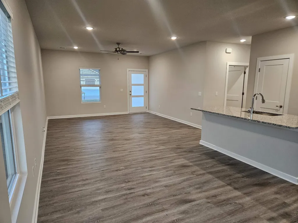 923 N Forestview Street Wichita KS 67235