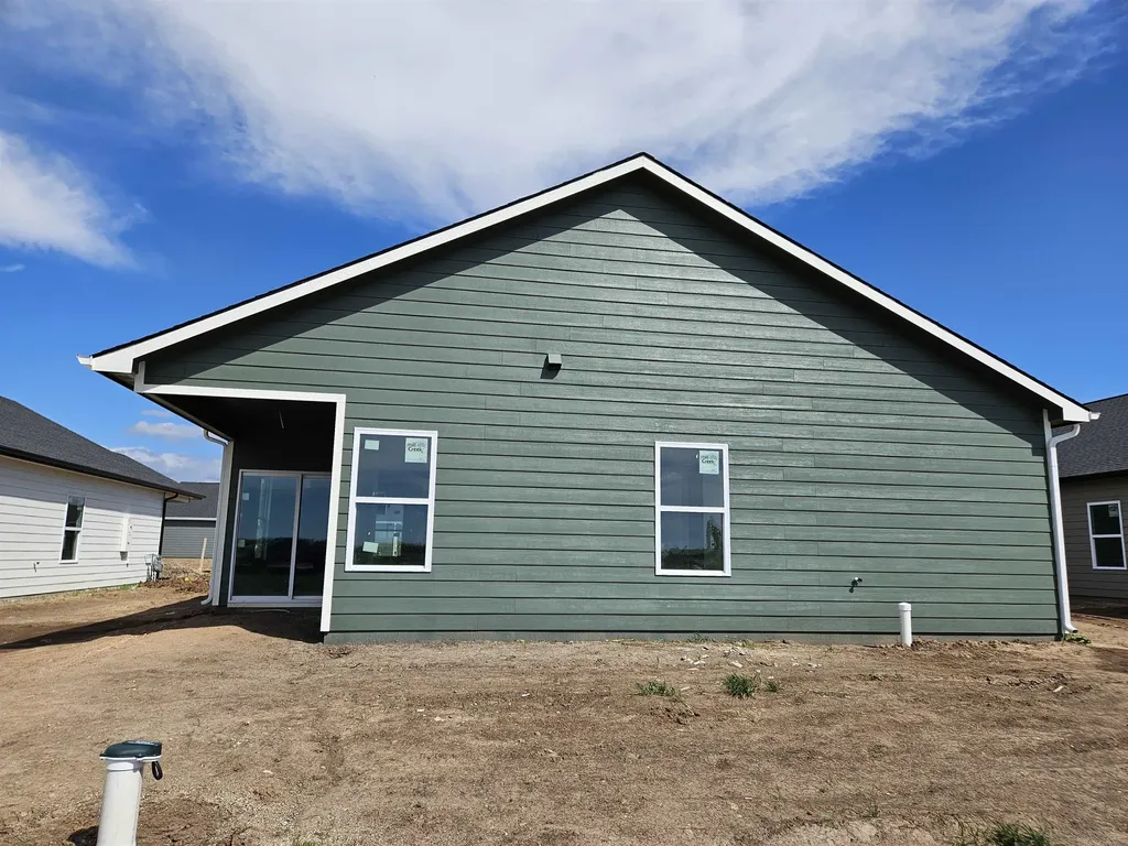923 N Forestview Street Wichita KS 67235