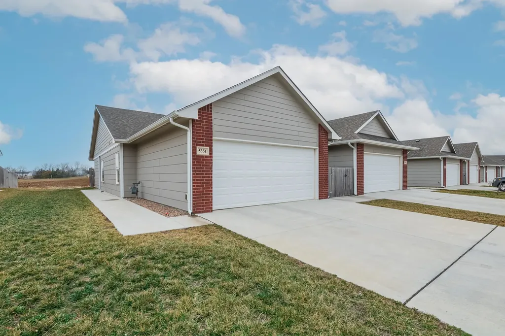 5349-5351 N Nolan Bel Aire KS 67220