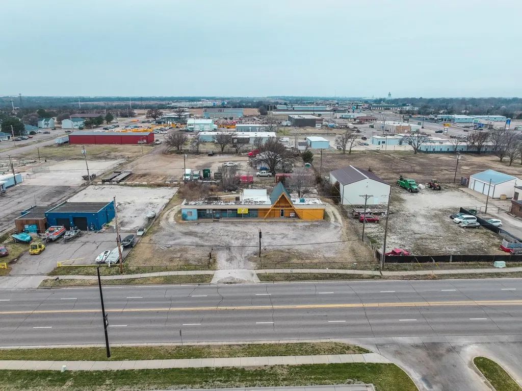 219 S Haverhill Road El Dorado KS 67042