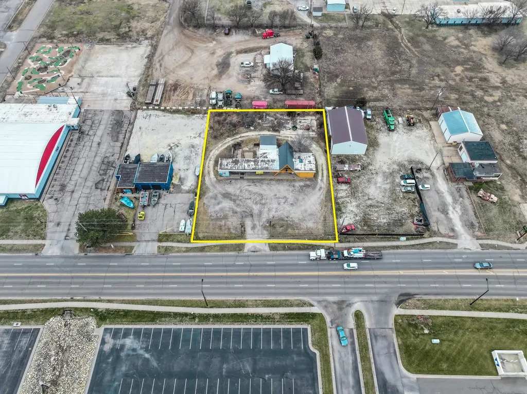 219 S Haverhill Road El Dorado KS 67042