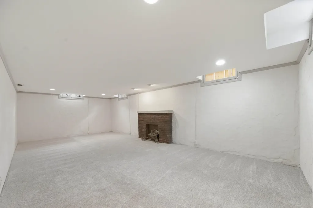260 S Dellrose Avenue Wichita KS 67218
