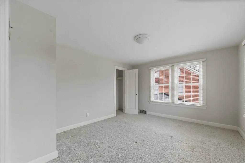 260 S Dellrose Avenue Wichita KS 67218