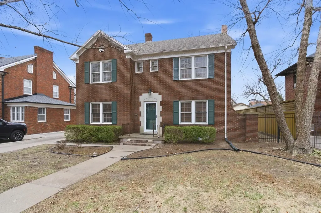 260 S Dellrose Avenue Wichita KS 67218