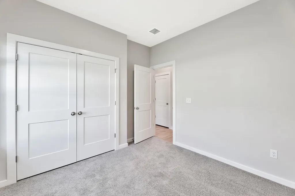 904 N Forestview Court Wichita KS 67235