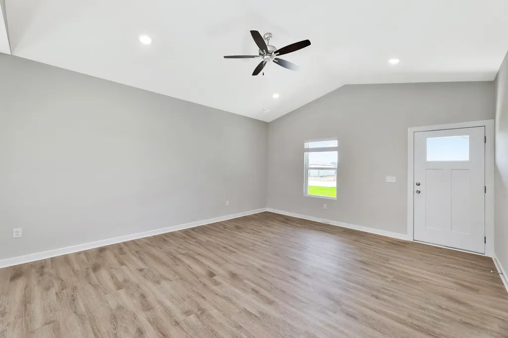 904 N Forestview Court Wichita KS 67235