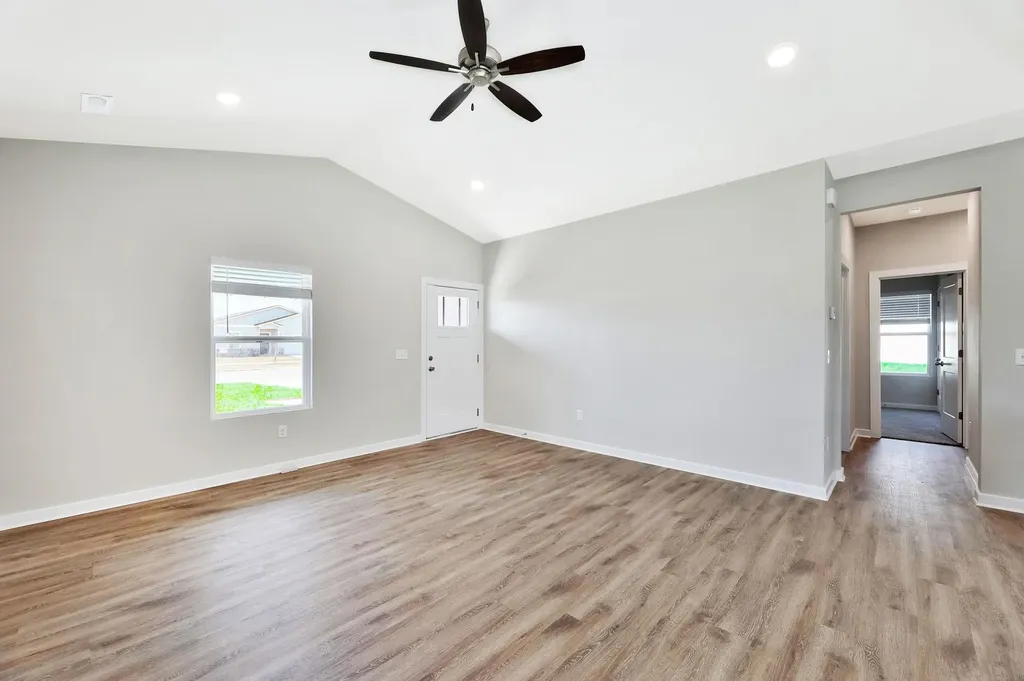 904 N Forestview Court Wichita KS 67235