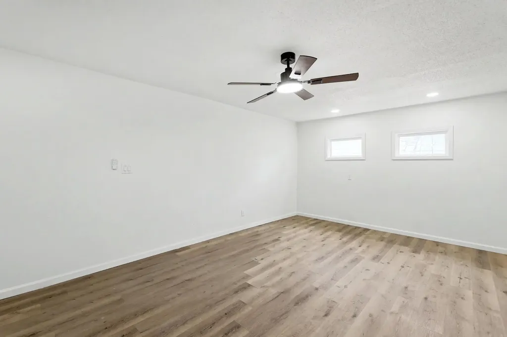 721 W 5th Street Newton KS 67114