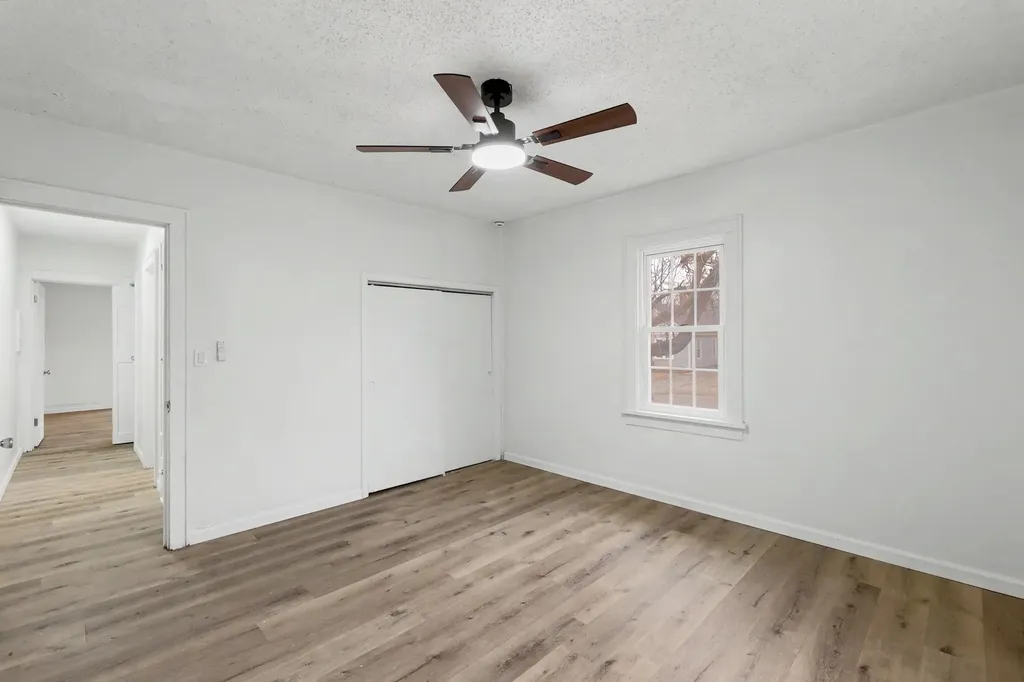 721 W 5th Street Newton KS 67114