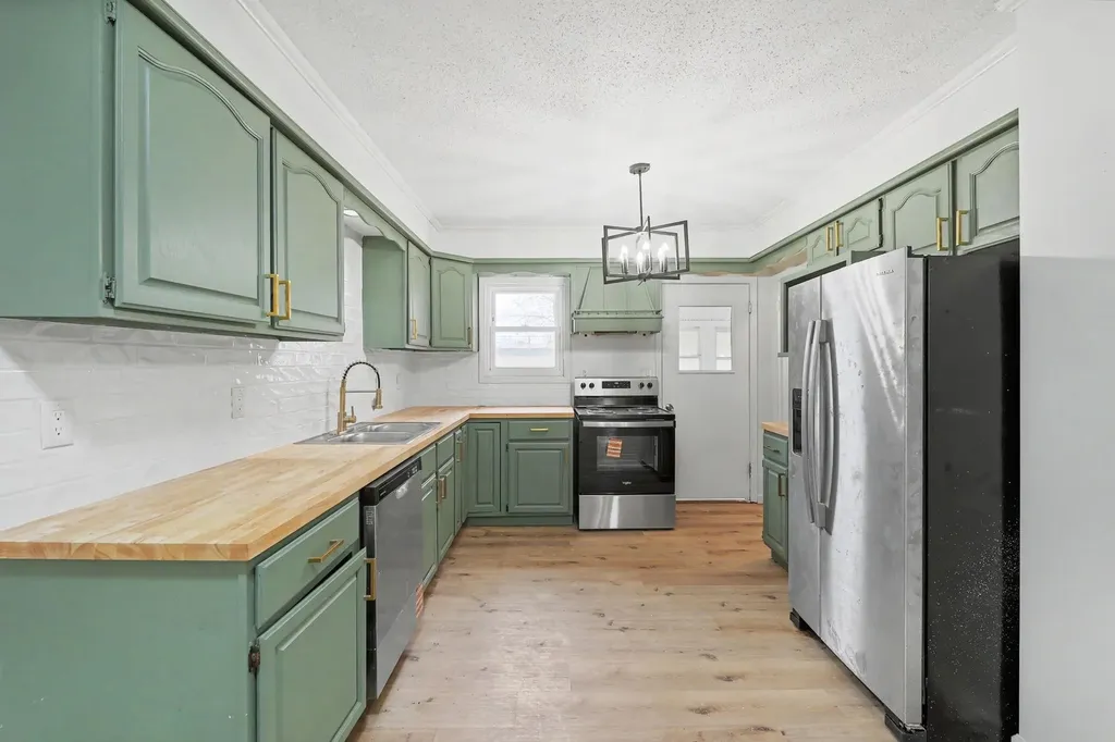 721 W 5th Street Newton KS 67114