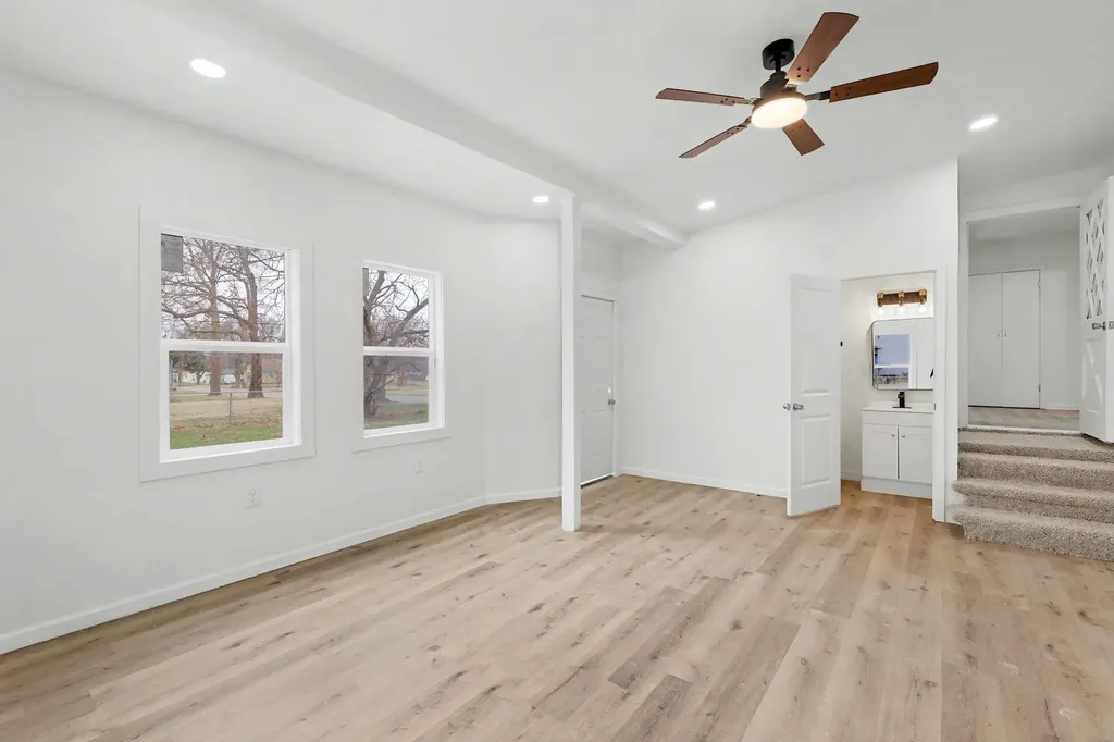721 W 5th Street Newton KS 67114