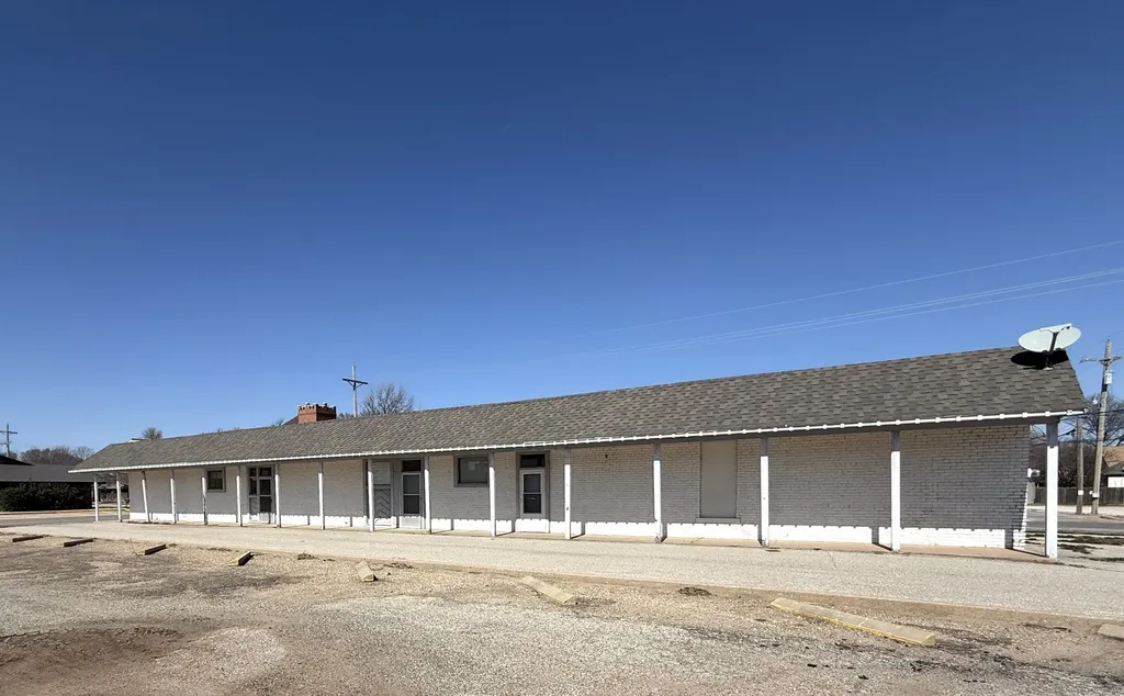 123 N Bluff Anthony KS 67003