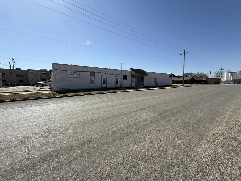 123 N Bluff Anthony KS 67003