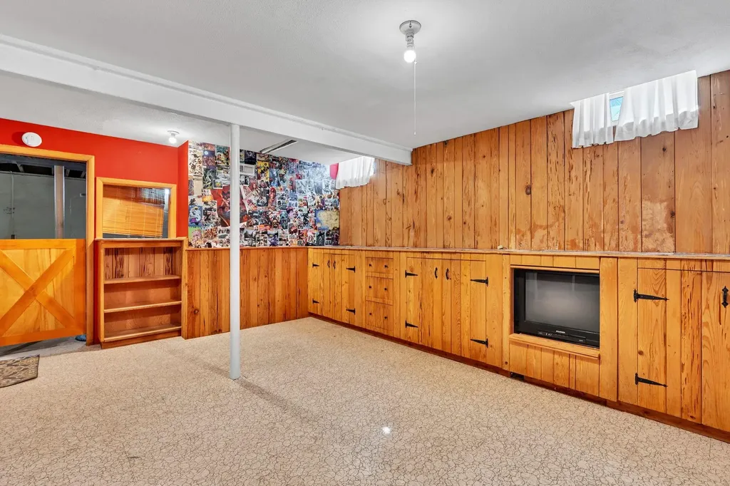 541 N Birch Valley Center KS 67147