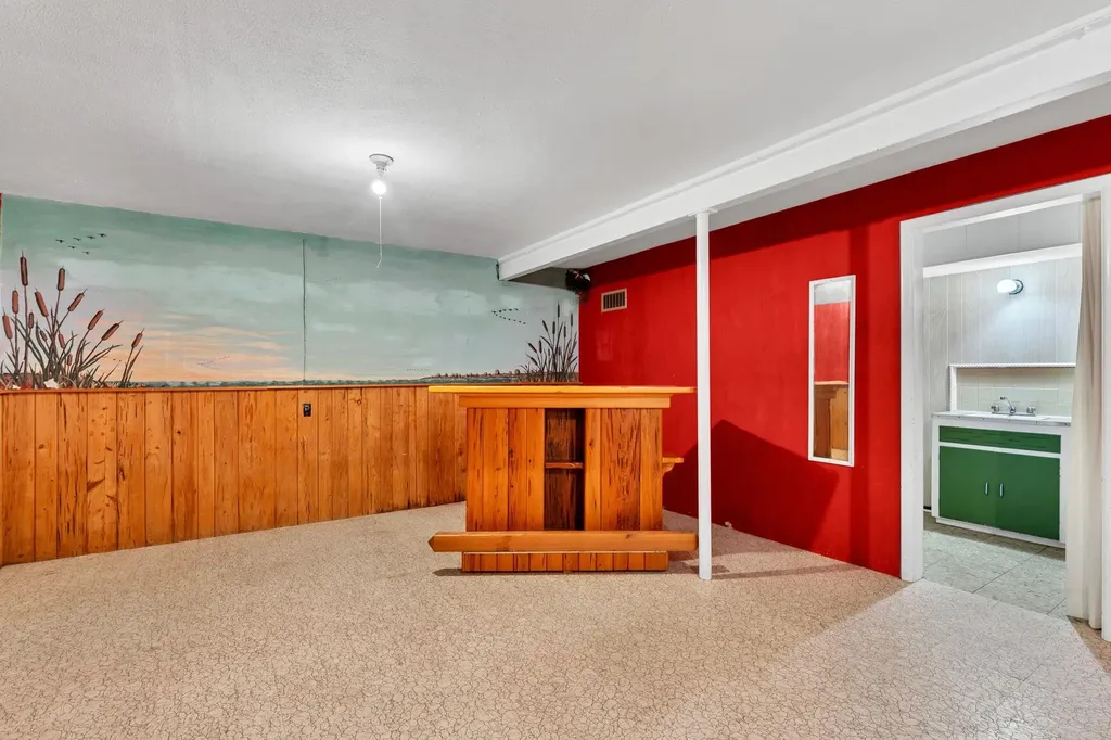 541 N Birch Valley Center KS 67147