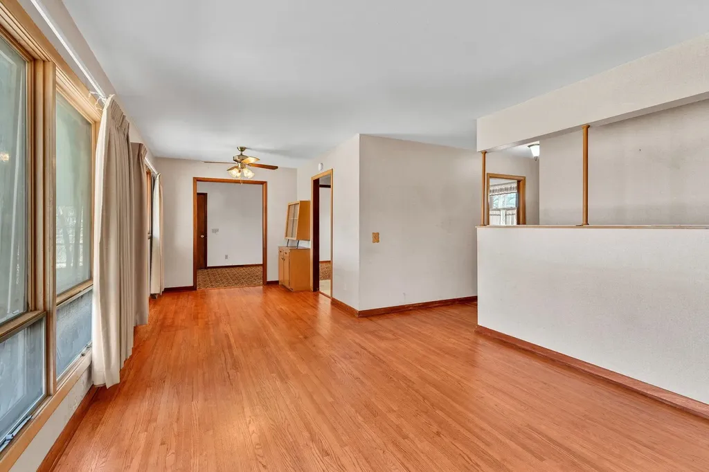 541 N Birch Valley Center KS 67147