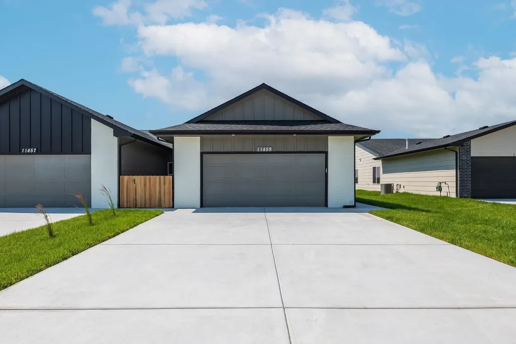11454 W 35th Circle Wichita KS 67215