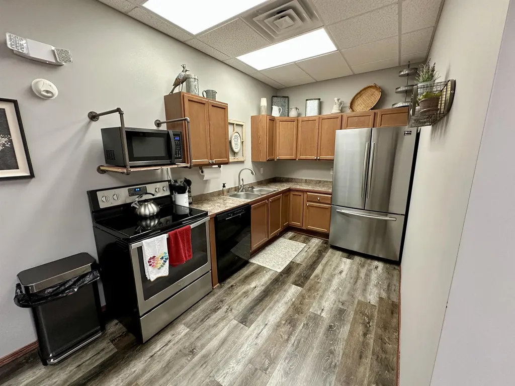 10616 W Maple St - Suite Wichita KS 67209