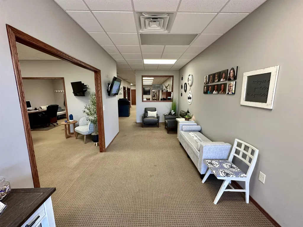 10616 W Maple St - Suite Wichita KS 67209
