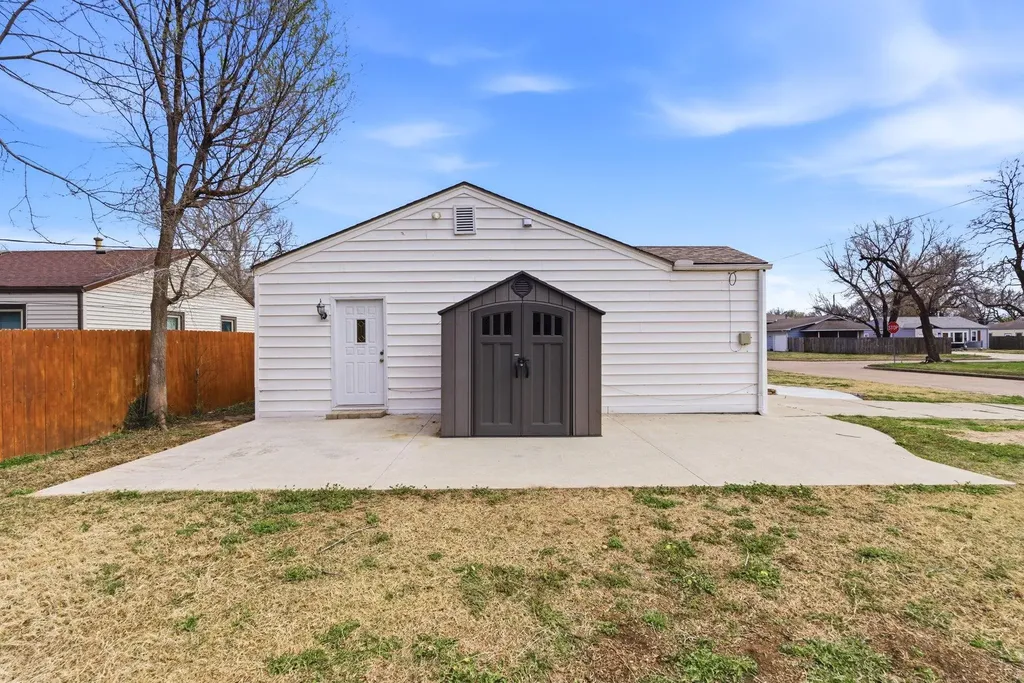 1612 W 29th Street S Wichita KS 67217
